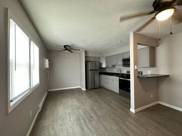 523 North High Street #C - Photo 6 of 9