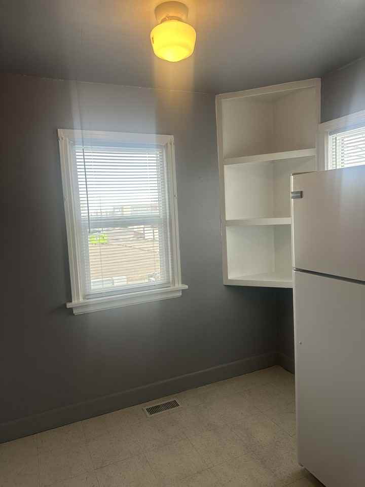 824 24th Street #1 - Photo 3 of 10