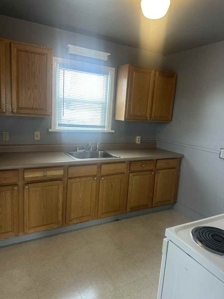 824 24th Street #1 - Photo 4 of 10