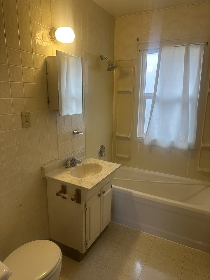 824 24th Street #1 - Photo 6 of 10