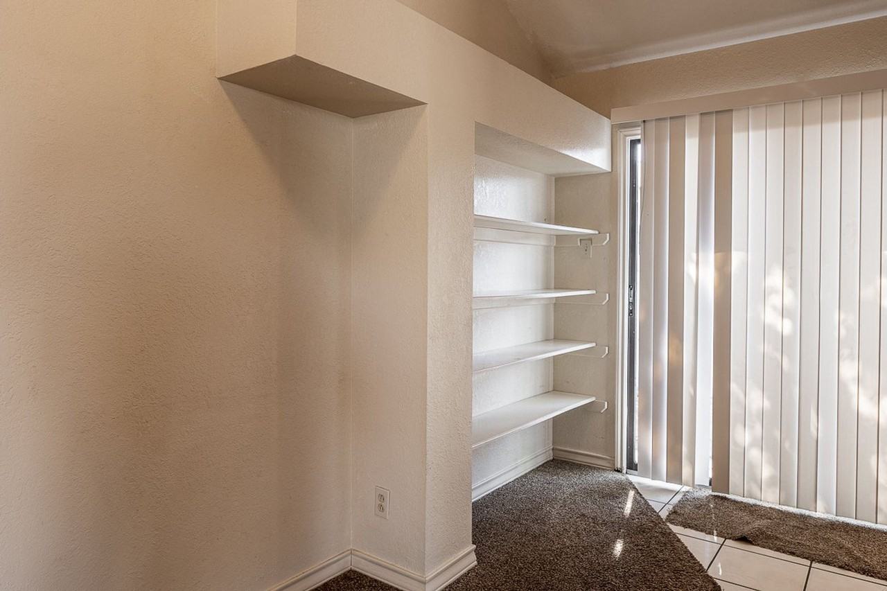 212 Miller Drive - Photo 6 of 9