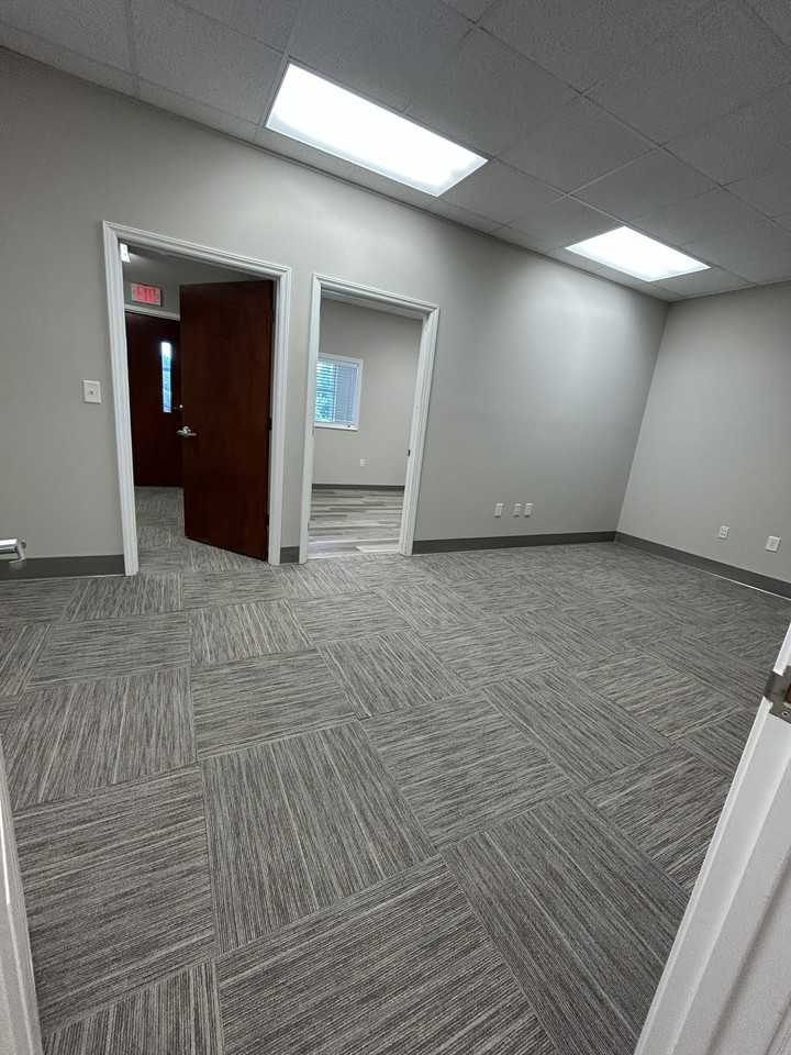 5039 Executive Dr #400 - Photo 5 of 14