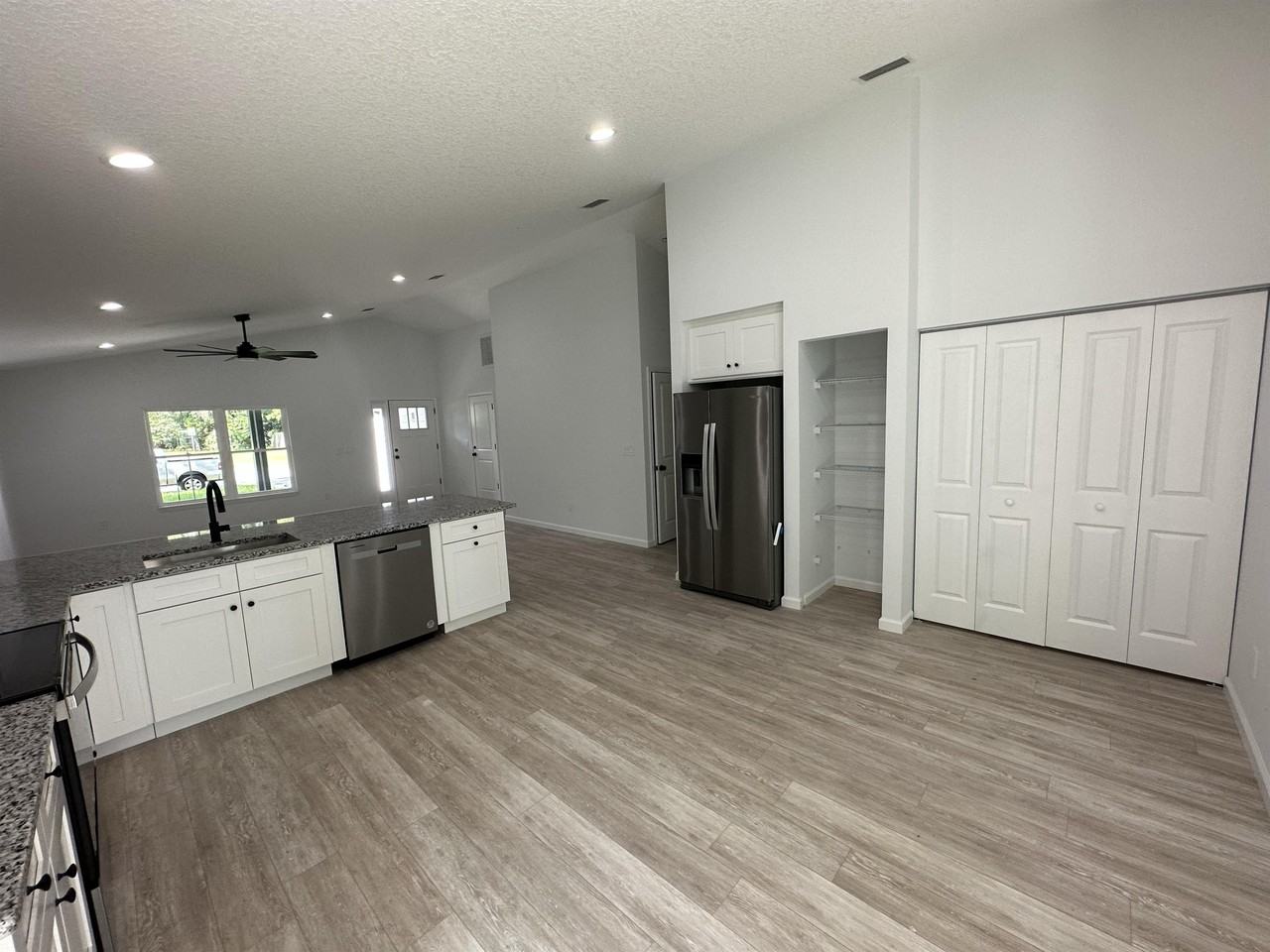 231 Monterey Ave #1 - Photo 4 of 18