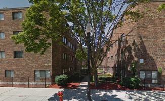 featured image of 1310 N Sedgwick St