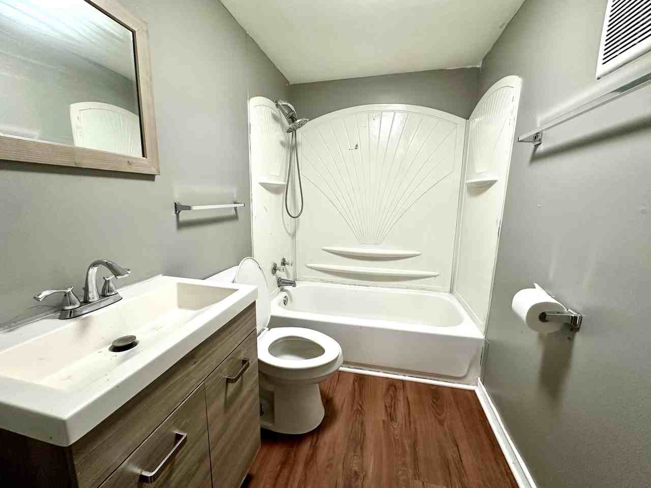 60 Poplar Ave #60 - Photo 5 of 9