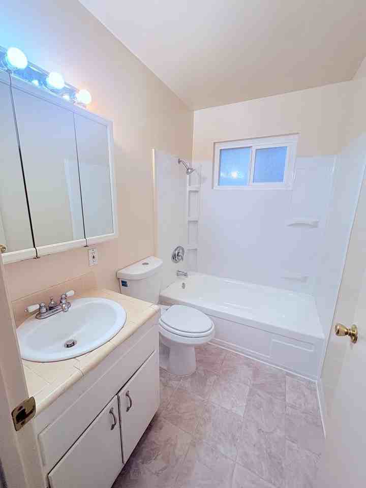 904 Dornajo Way #4 - Photo 7 of 7