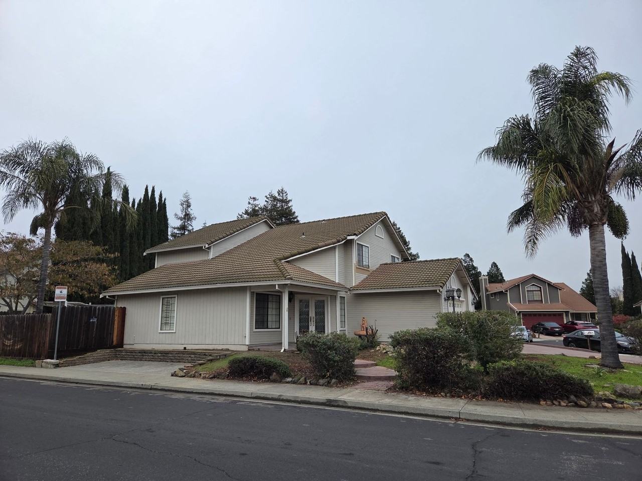 1204 Shell Court - Photo 3 of 26