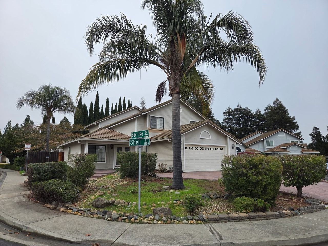 1204 Shell Court - Photo 4 of 26