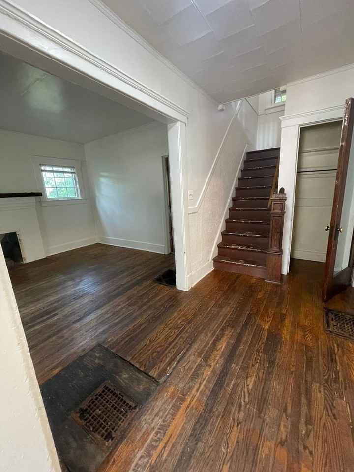 1116 Packard Street - Photo 5 of 24