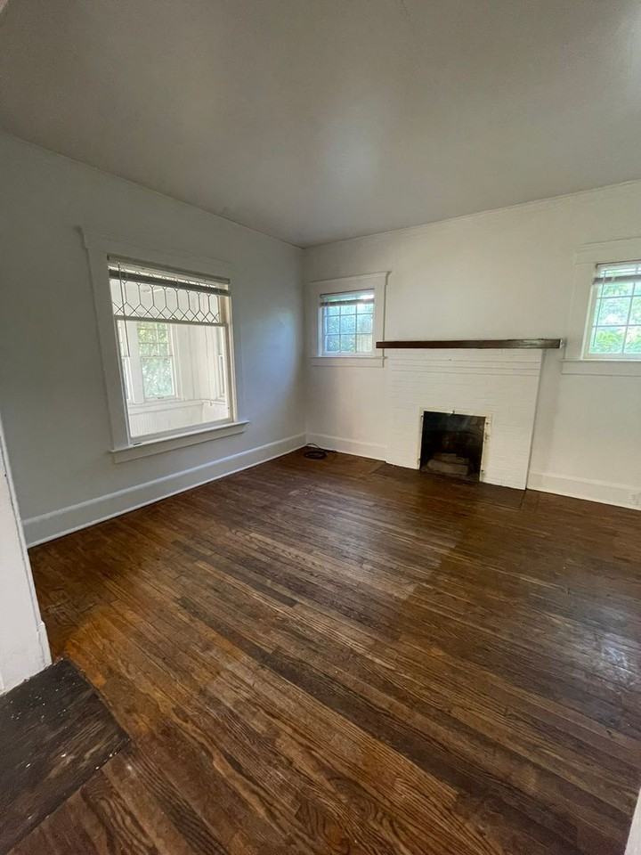 1116 Packard Street - Photo 6 of 24