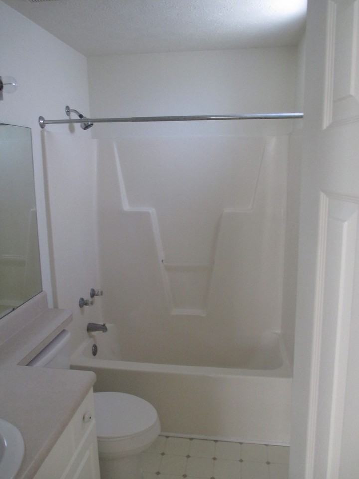 113 John Court - Photo 7 of 12