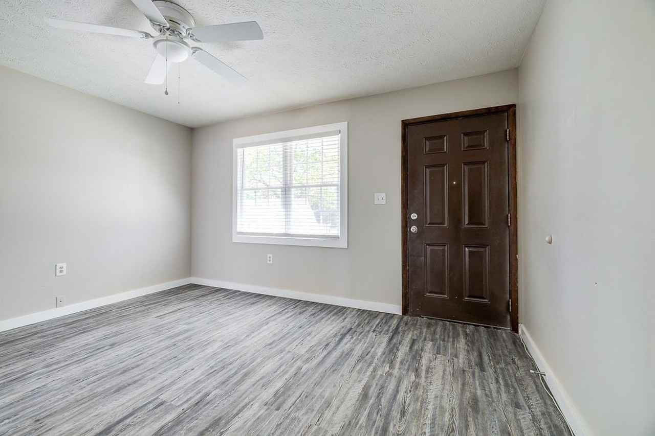 1108 North Carolina Avenue - Photo 2 of 16