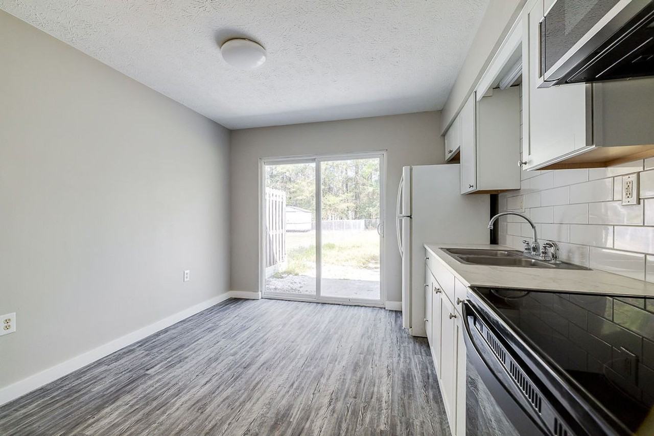 1108 North Carolina Avenue - Photo 5 of 16