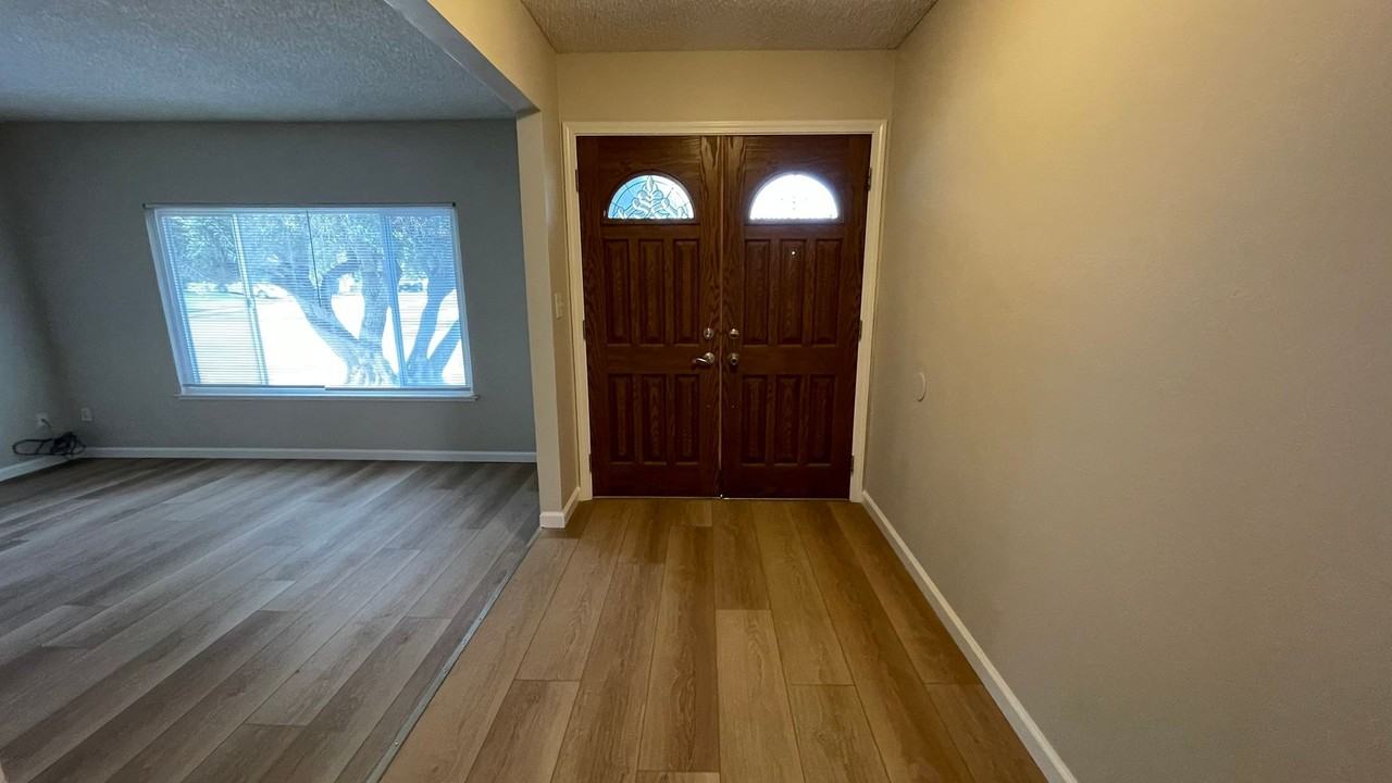 1 Nina Place - Photo 3 of 18