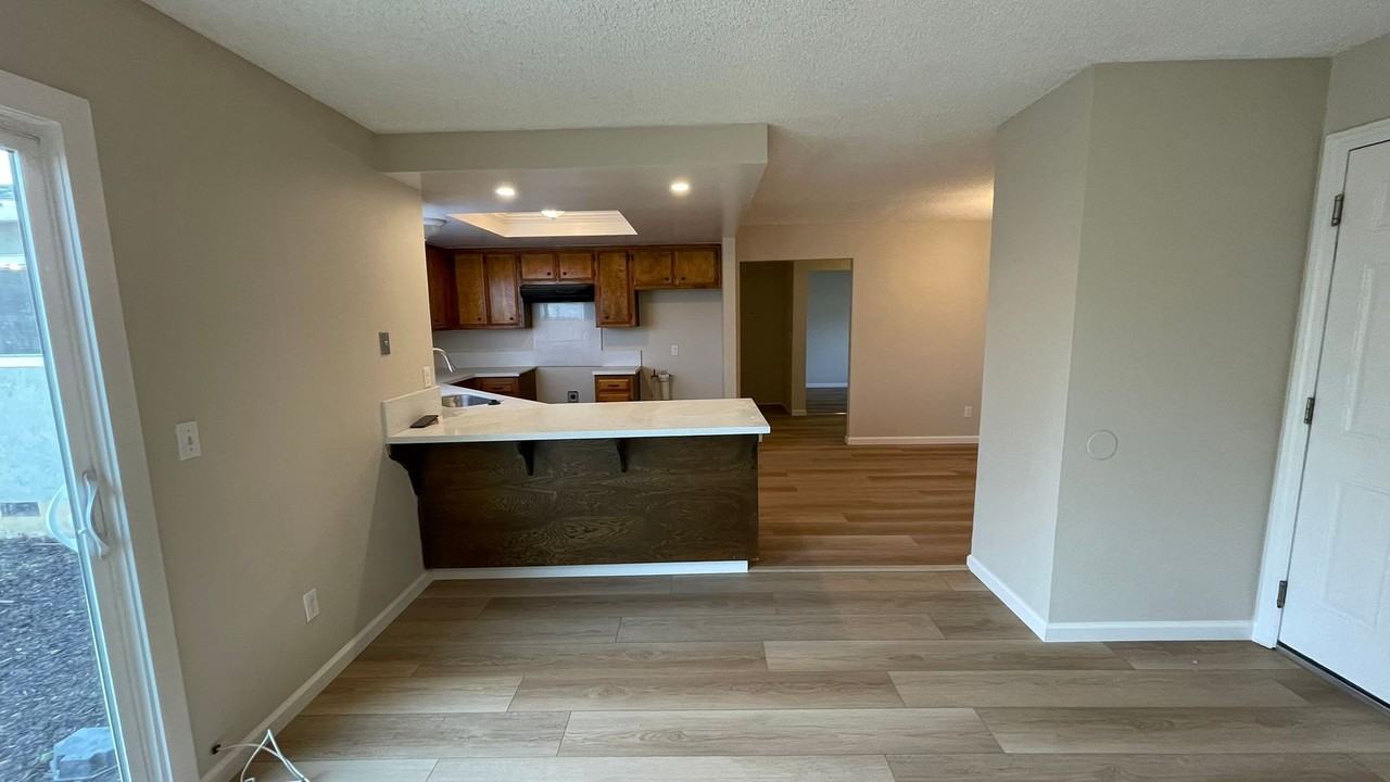 1 Nina Place - Photo 7 of 18