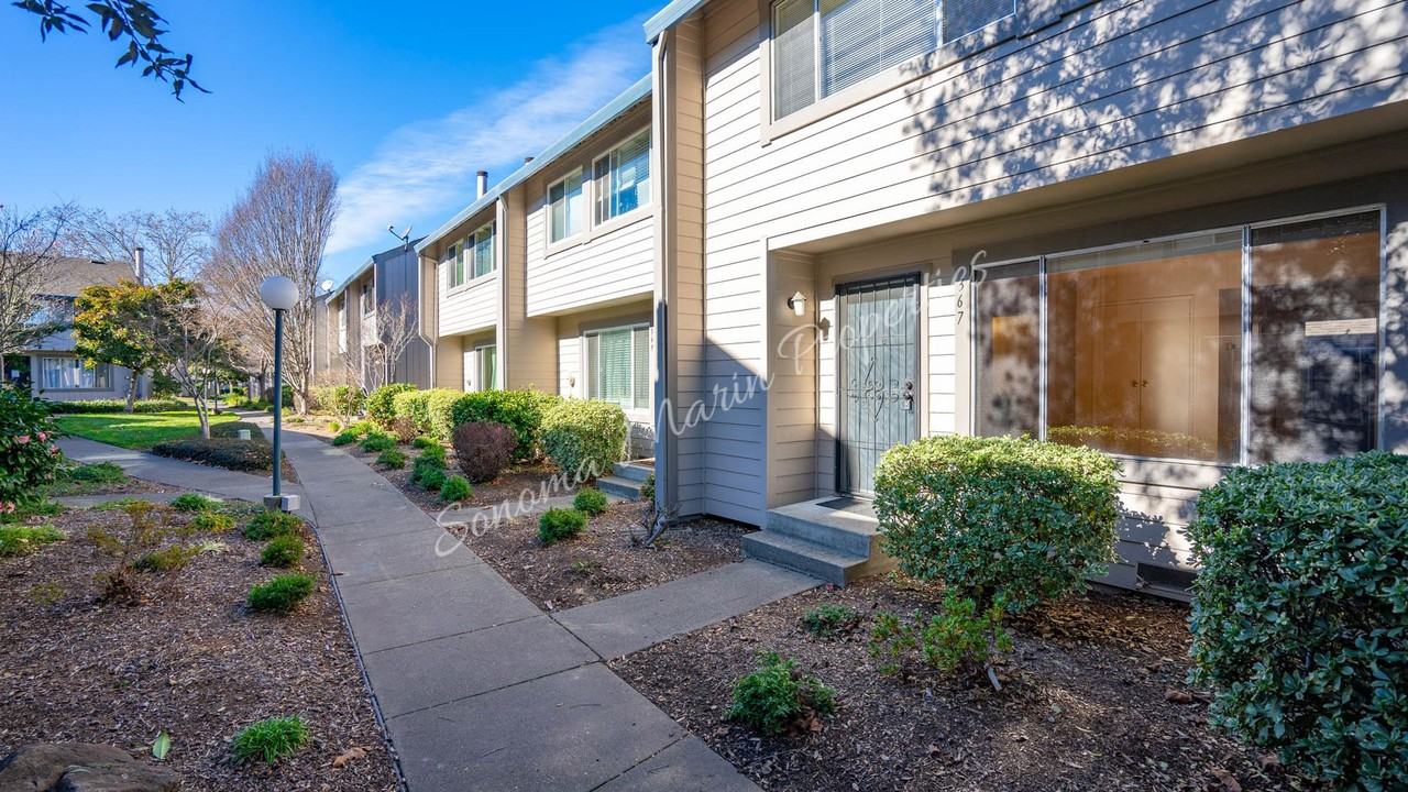 367 Wall Pl - Photo 4 of 30