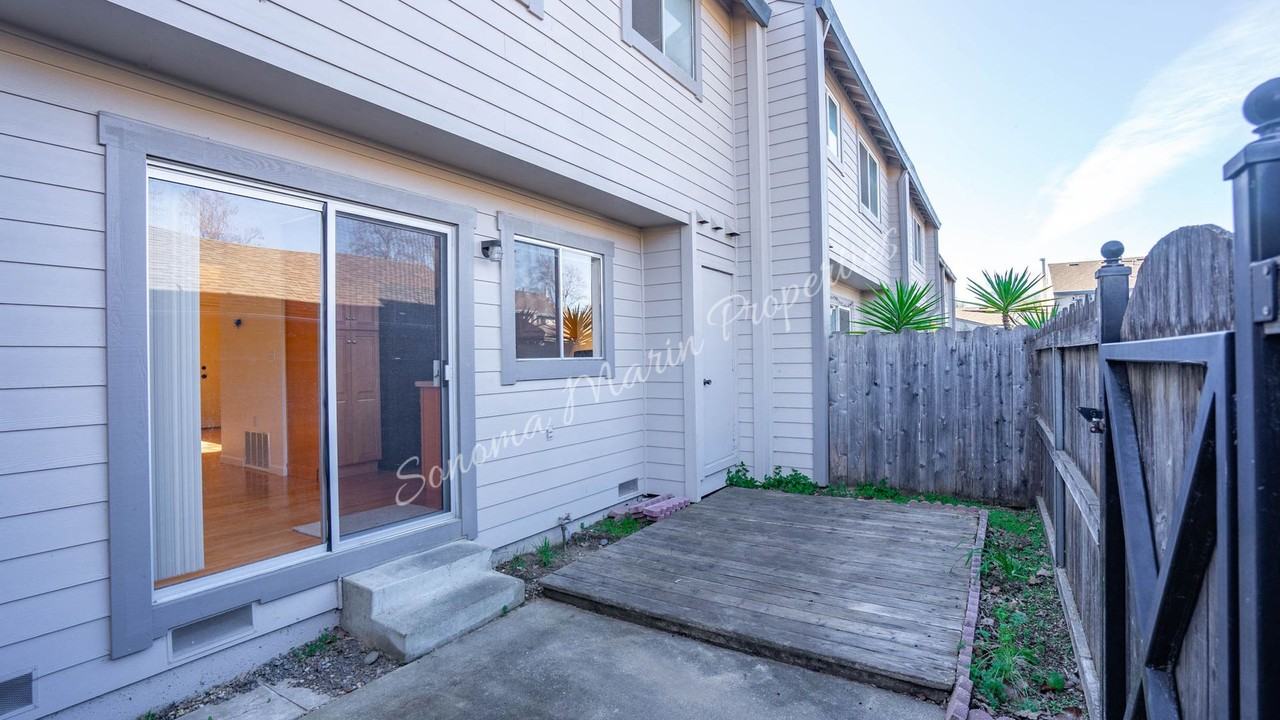 367 Wall Pl - Photo 6 of 30