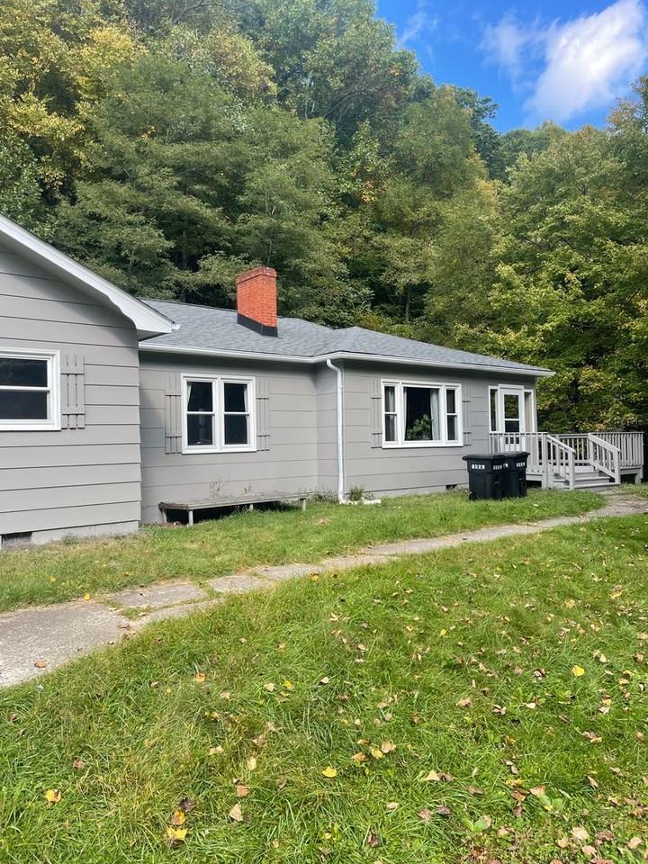 114 Poplar Hill Drive - Photo 2 of 26