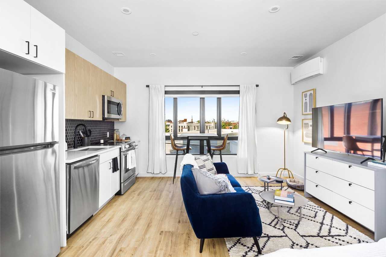 75 Baldwin St #227 - Photo 4 of 20