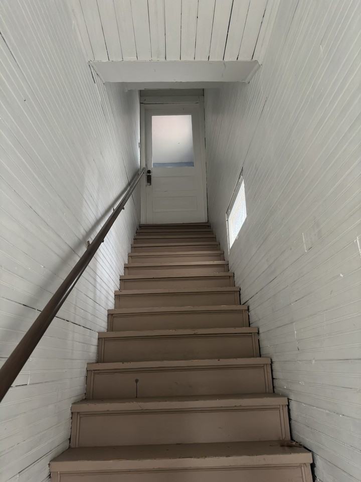 119 West Ashland Avenue #119 - Photo 3 of 13