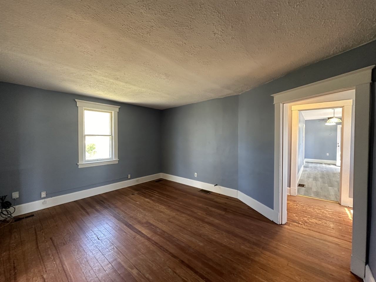 119 West Ashland Avenue #119 - Photo 5 of 13