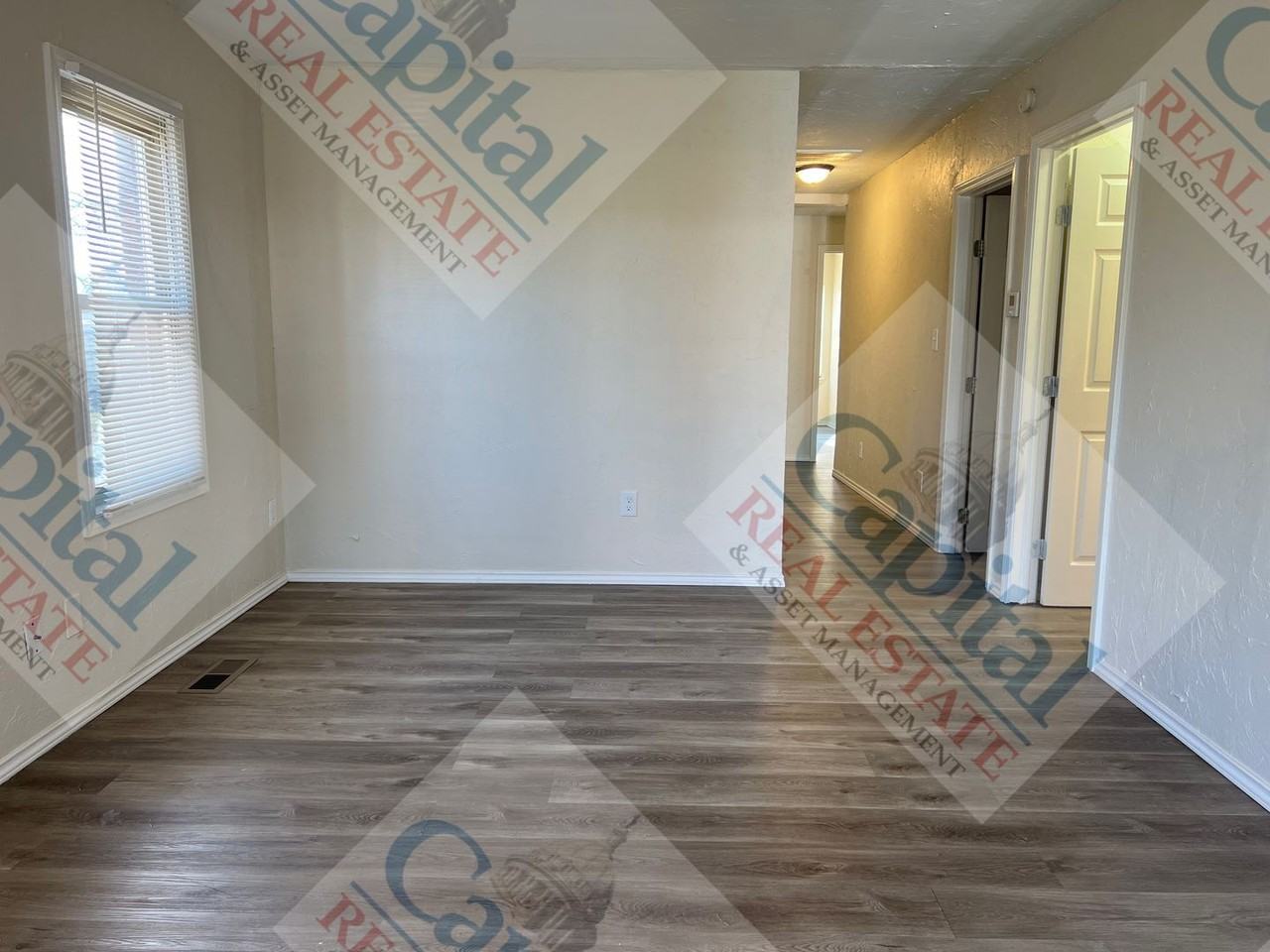 530 East Boeing Drive - Photo 3 of 31