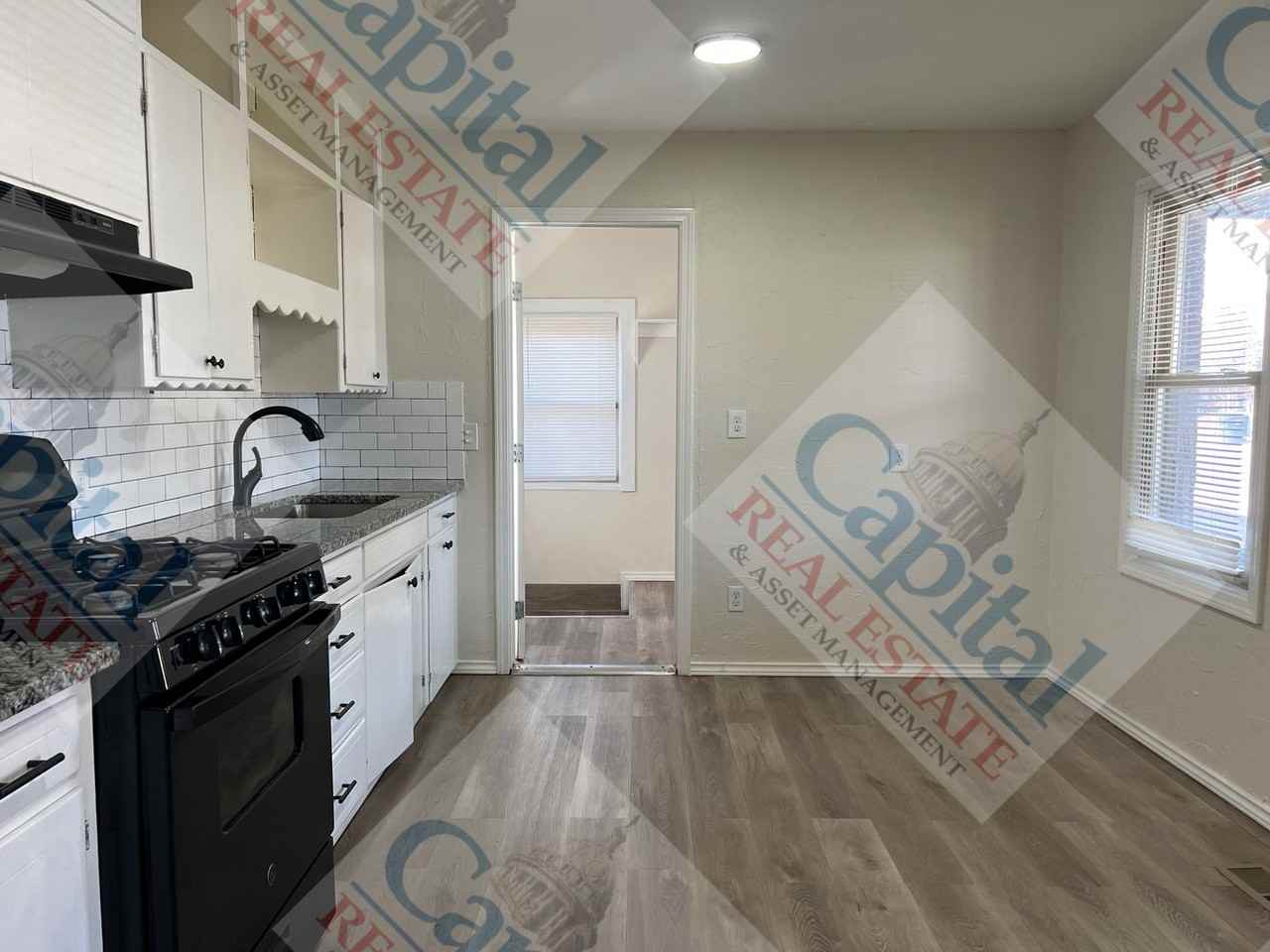 530 East Boeing Drive - Photo 6 of 31