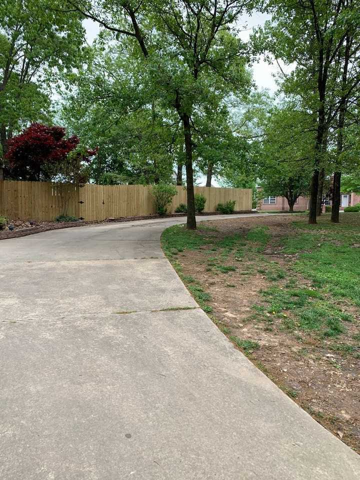 300 Genesis Dr - Photo 5 of 47