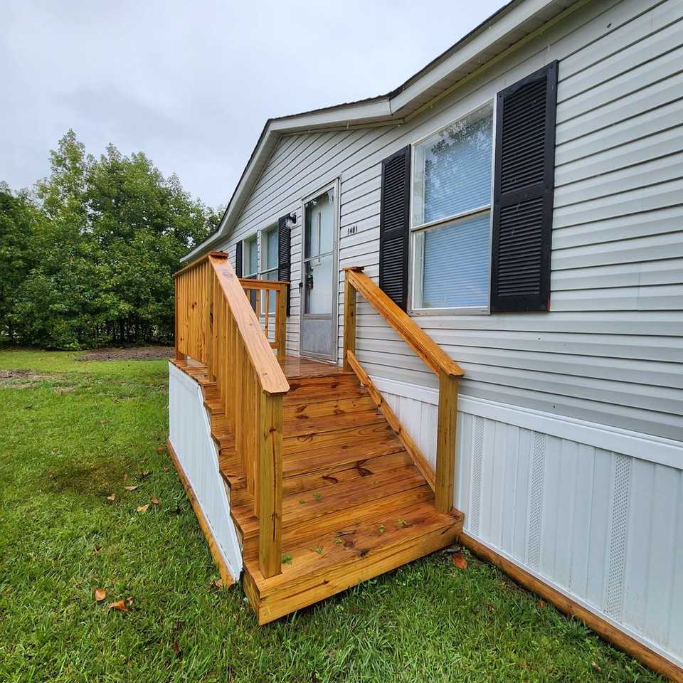 1401 14th St - Photo 4 of 34