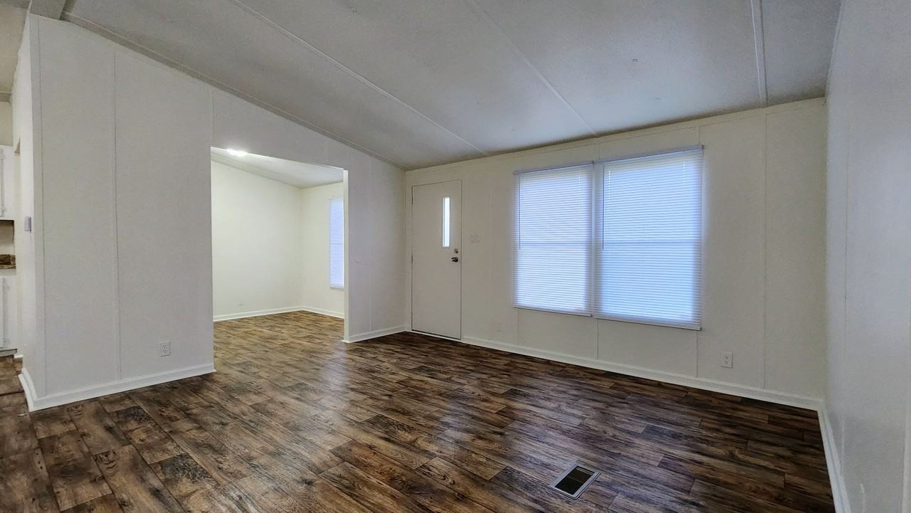 1401 14th St - Photo 6 of 34