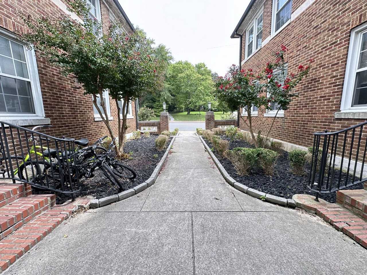 610 N 2nd St - Photo 5 of 31