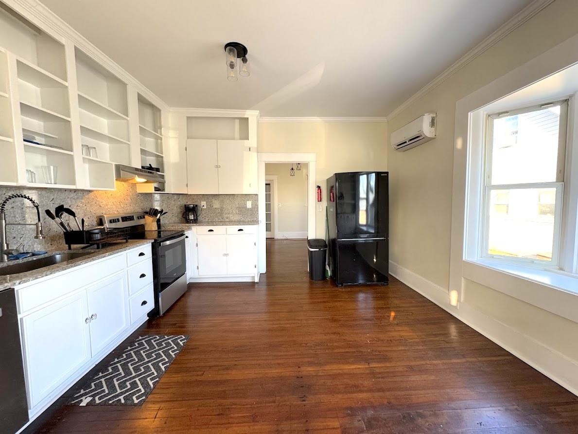 1233 E Center St #H1 - Photo 3 of 22