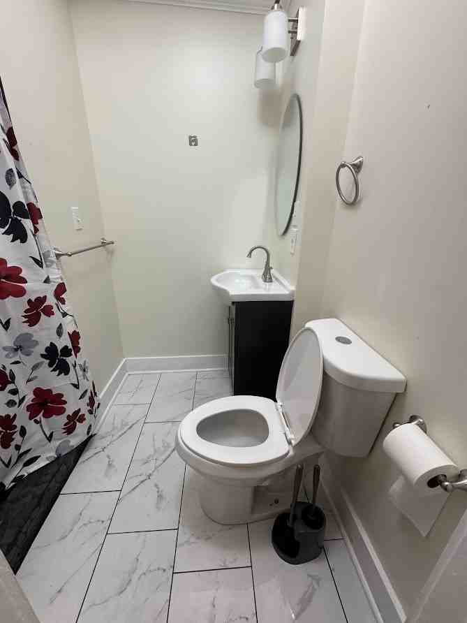 1233 E Center St #H1 - Photo 6 of 22