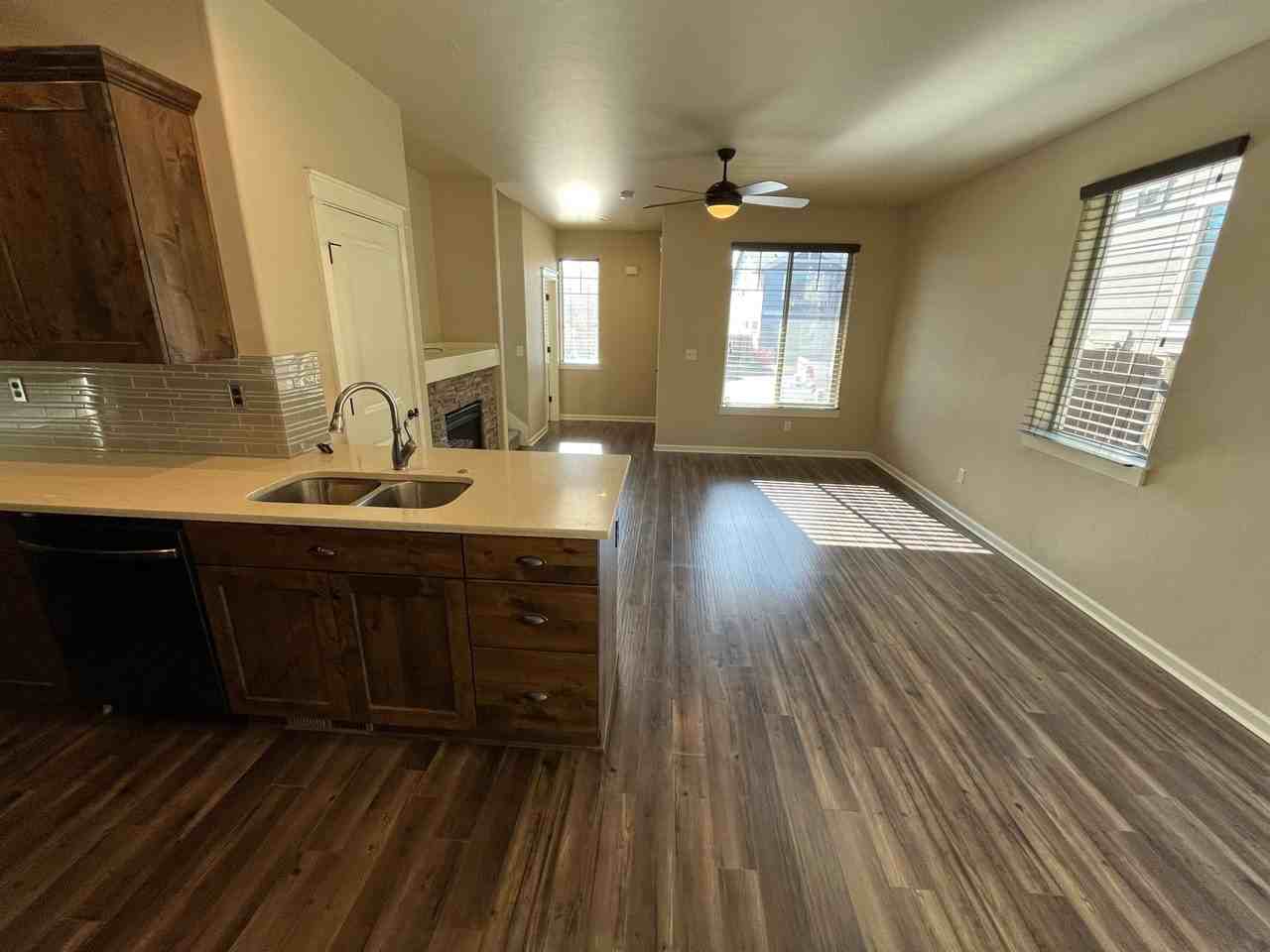 20770 Ne Sierra Dr - Photo 5 of 19