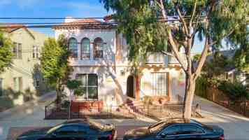 featured image of 432 Walnut Avenue