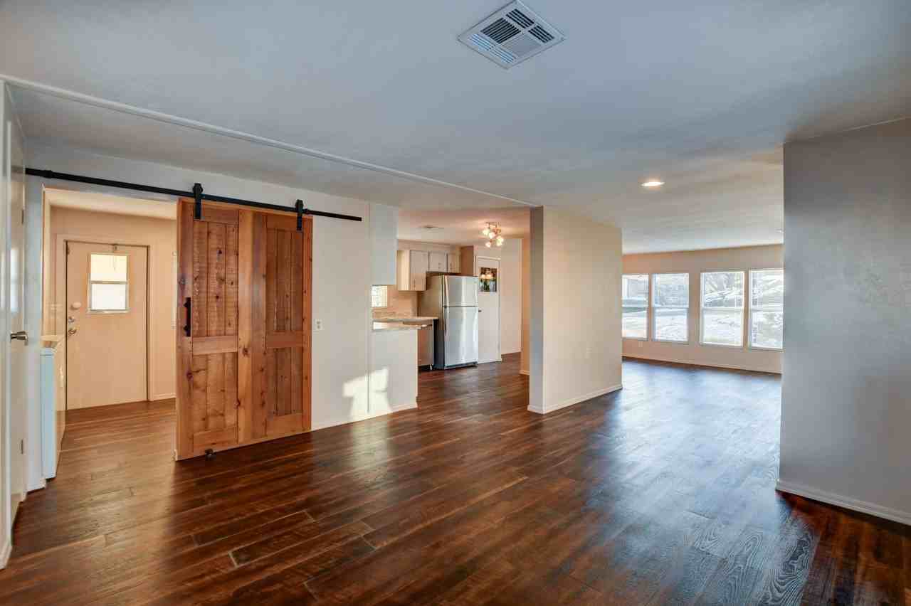 3110 Duke Drive - Photo 7 of 39