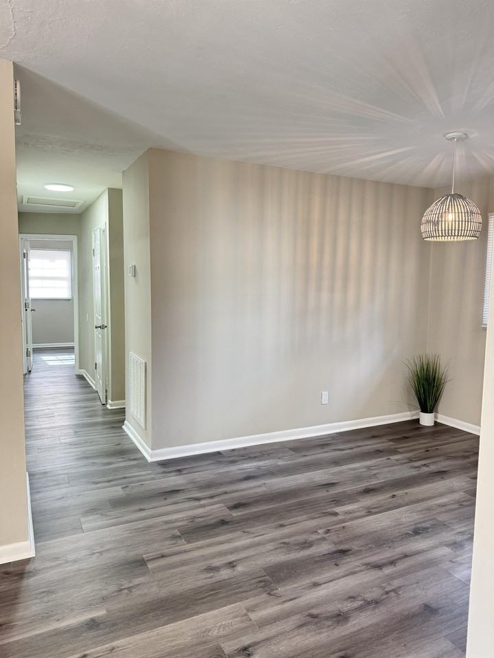 824 Stoneykirk Dr #1 - Photo 7 of 16