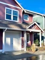 featured image of 10588 Northeast Kingston Meadow Circle