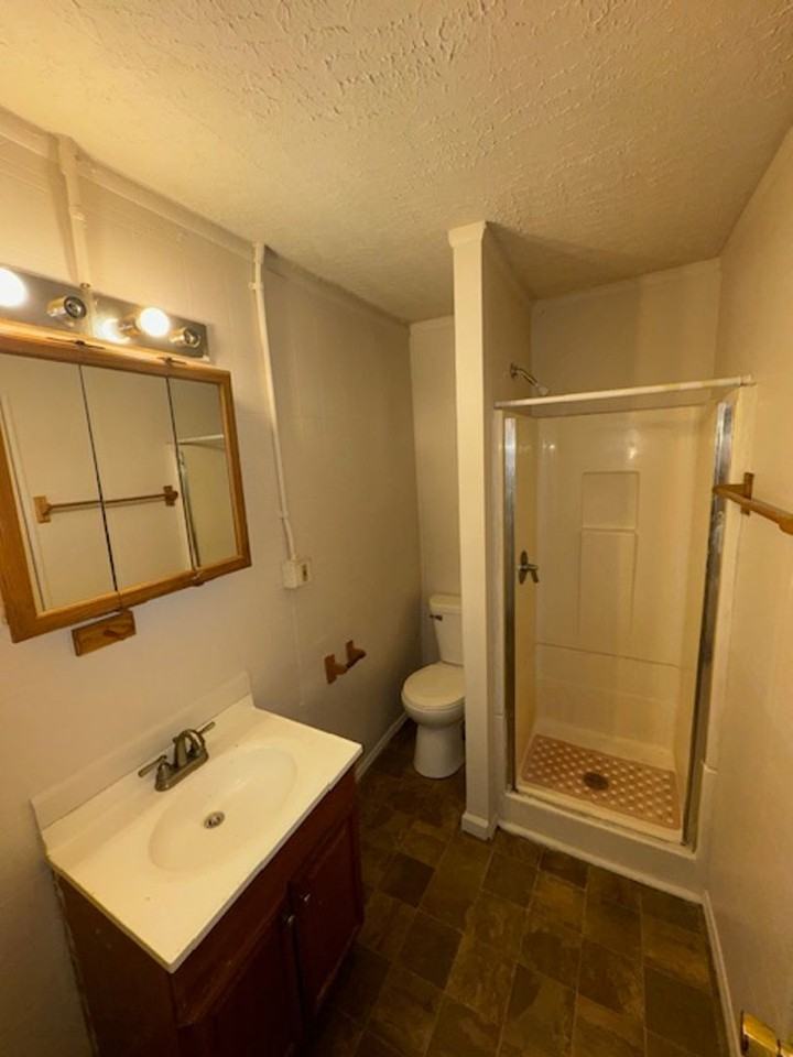 1240 Negley Avenue - Photo 4 of 5