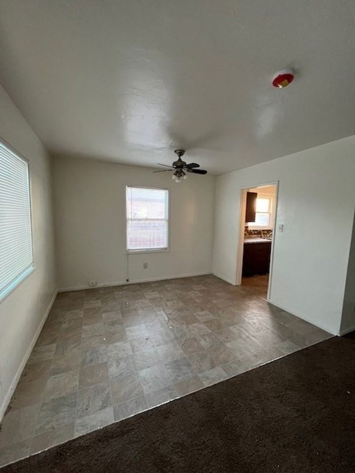 229 T Street - Photo 4 of 8