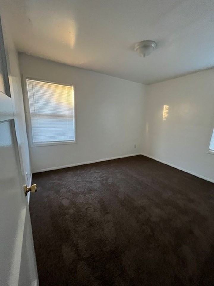 229 T Street - Photo 6 of 8