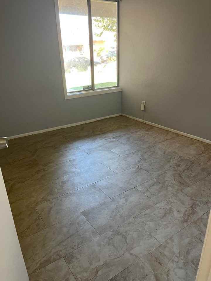 7460 Penwood Lane - Photo 2 of 8