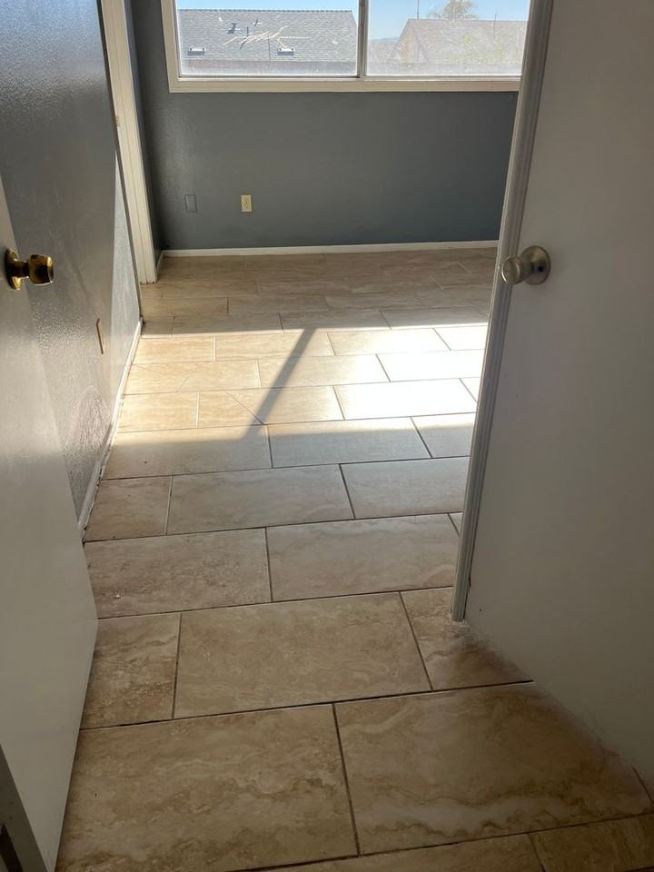 7460 Penwood Lane - Photo 3 of 8