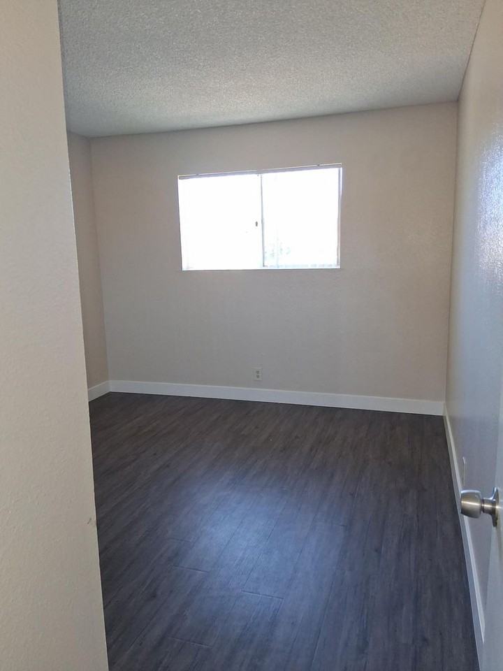 1802 Camino Viejo - Photo 5 of 10