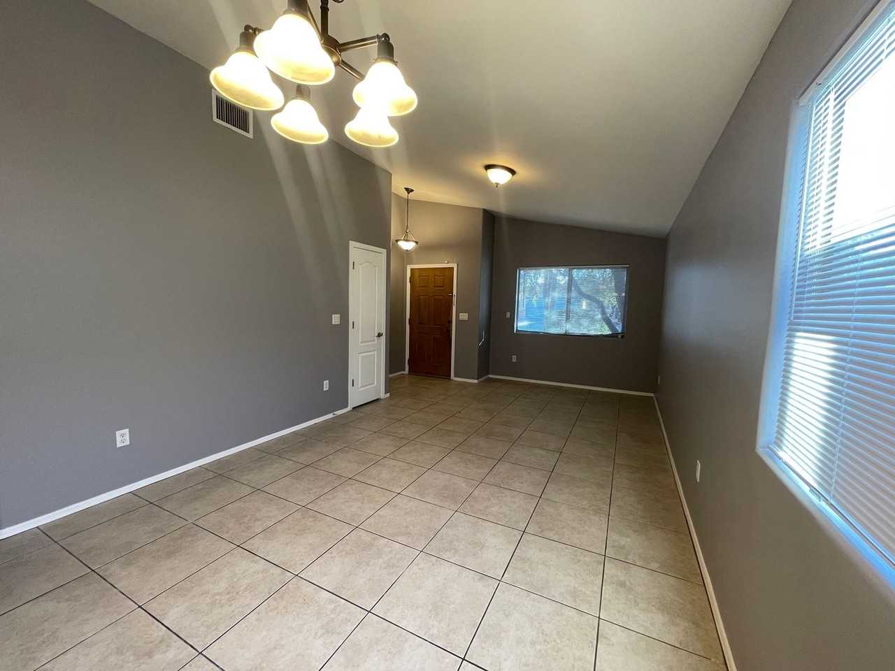 4103 E Coolbrooke Dr - Photo 5 of 26