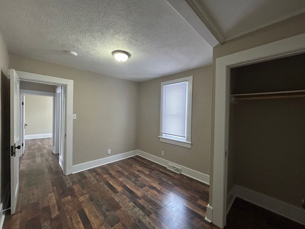 802 Huey St - Photo 7 of 24