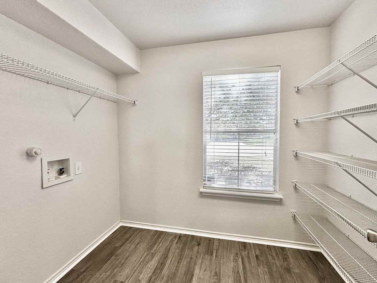 6915 Opal Cliffs - Photo 7 of 25