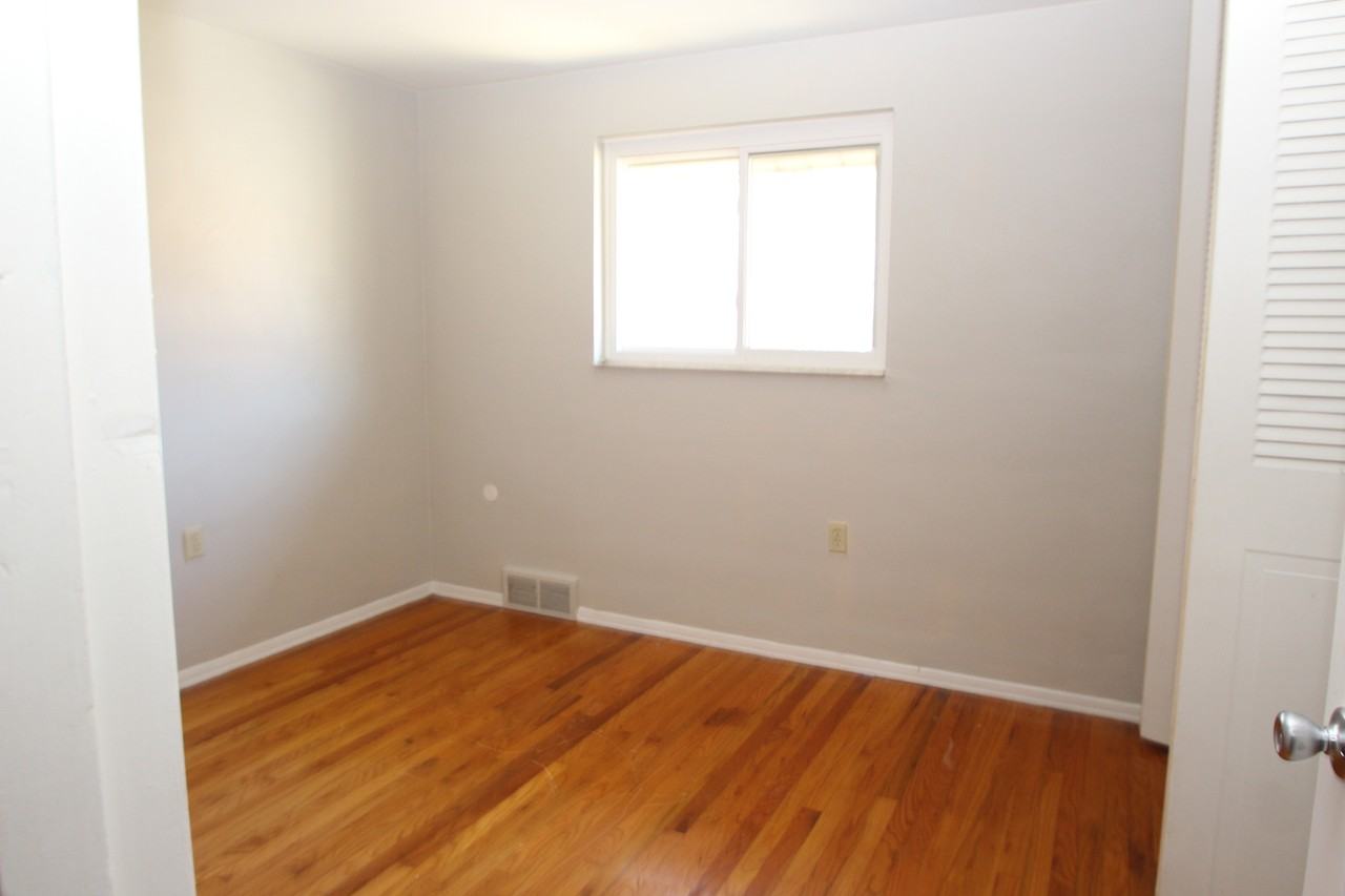 355 Moon Clinton Road #355-12 - Photo 6 of 7