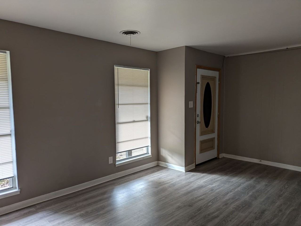 6350 Arrowhead Drive - Photo 2 of 36