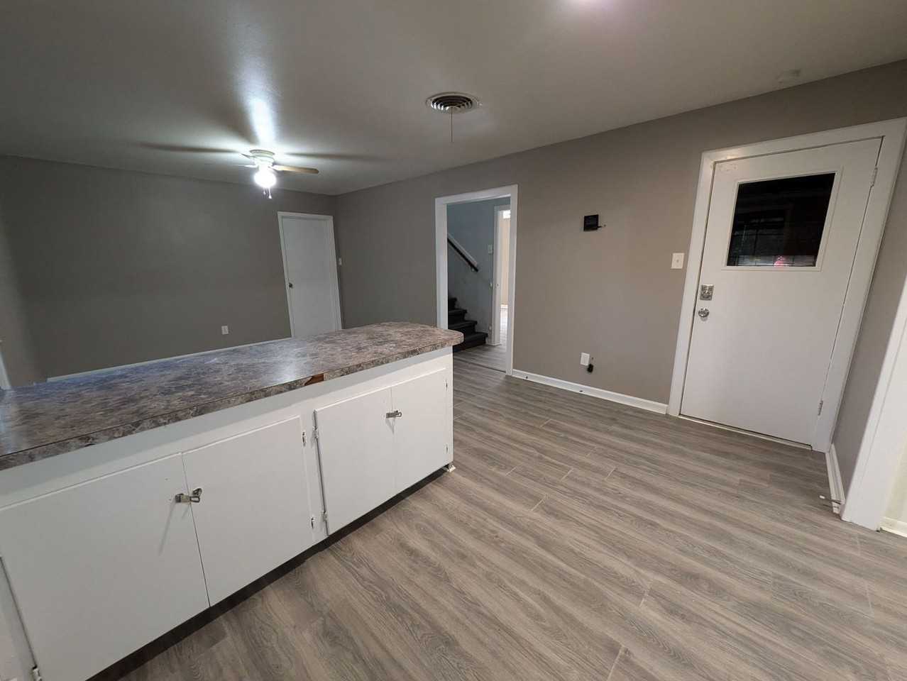 6350 Arrowhead Drive - Photo 6 of 36